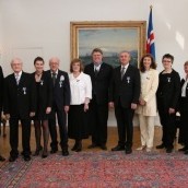 Haraldur Helgason fær Fálkaorðu