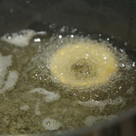 Laukhringir í deigi